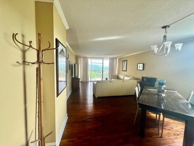 Photo - 1131 Stringers Ridge Rd Apartment