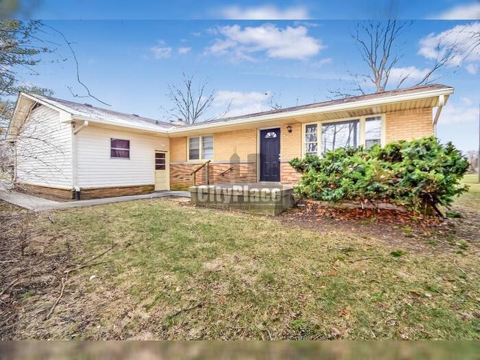 Photo - 9162 E 17th St. Indpls, IN 46229