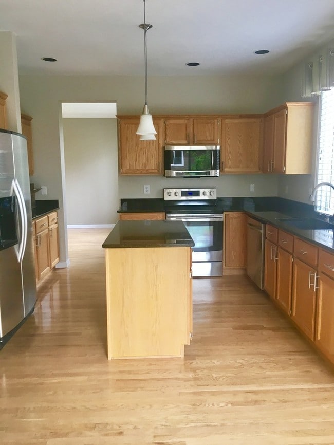 Building Photo - Wonderful Home in Smoky Ridge