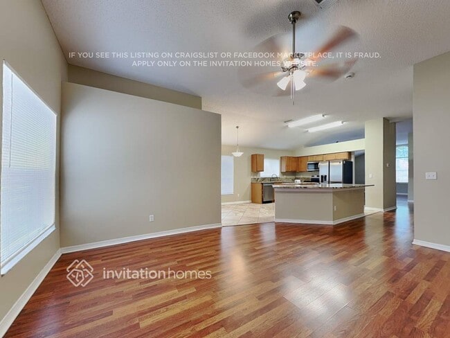 Foto del edificio - 5641 Paddock Trail Dr