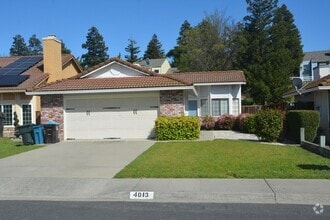 Building Photo - 4013 Benbow Ct