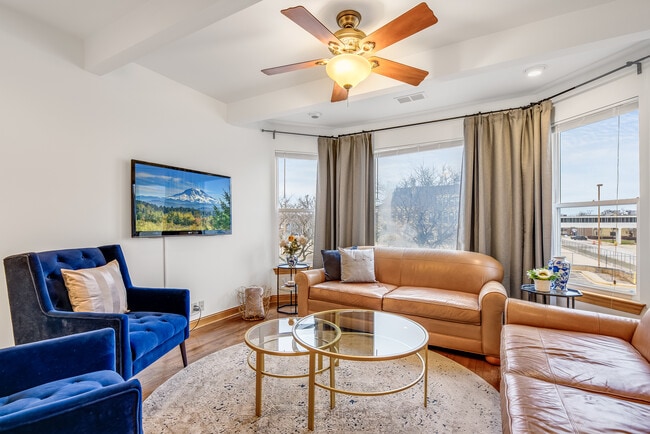 Building Photo - 1400 College Ave