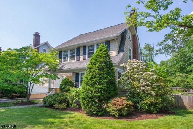 Foto del edificio - 69 Gordonhurst Ave