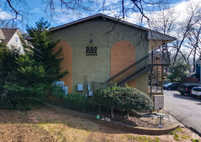 Building Photo - 520 Park Ave SE
