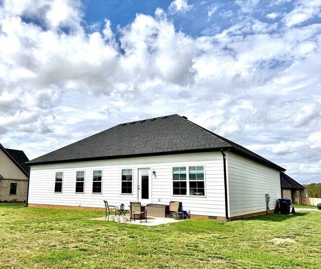 Foto del edificio - 1107 Andover Dr