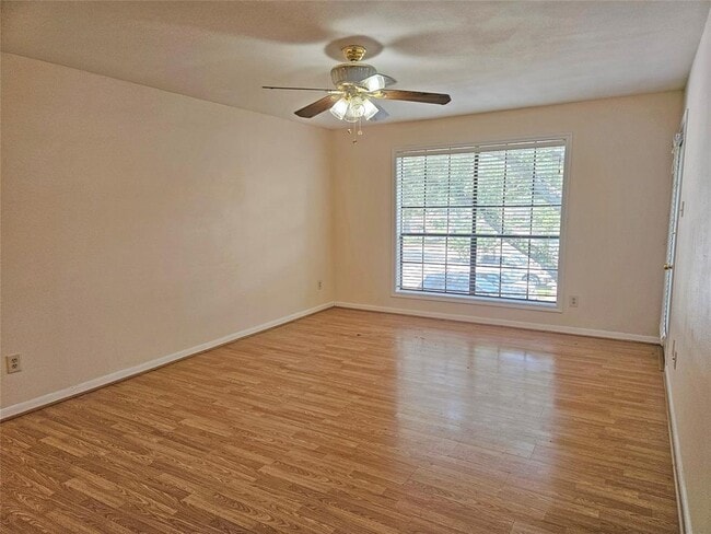 Building Photo - 1311 Antoine Dr