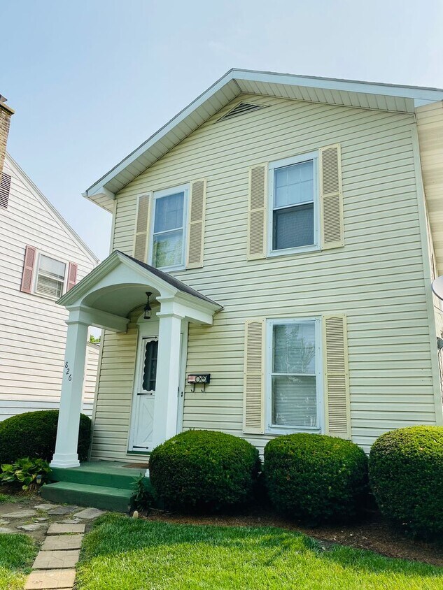 Foto principal - 2 Bedroom, 2 Bath Home furnished home in M...