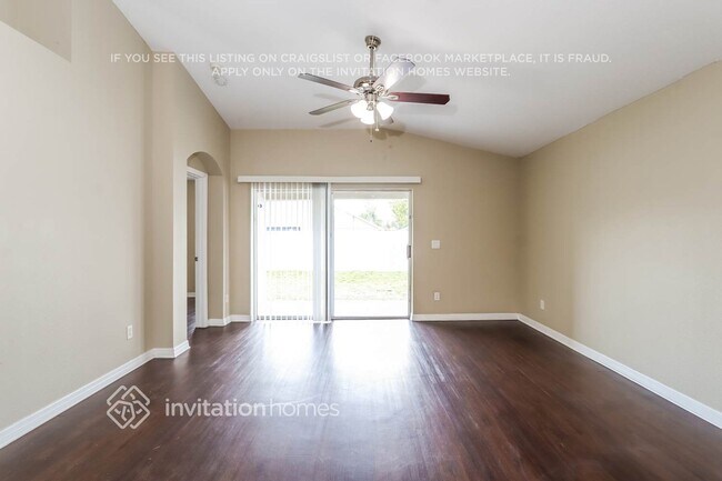 Foto del edificio - 3109 Clover Blossom Cir