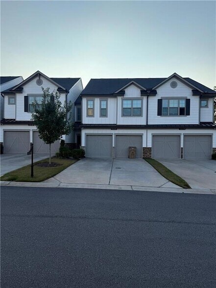 Foto principal - 5620 Flint Ln