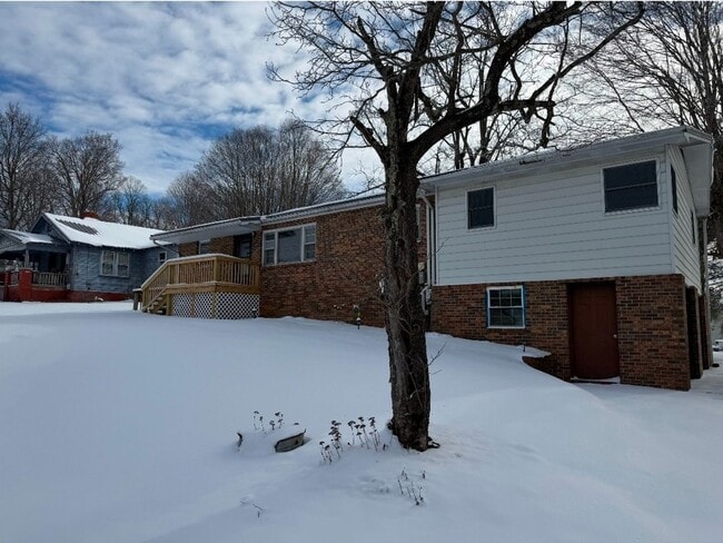 Building Photo - 2147 TN-75