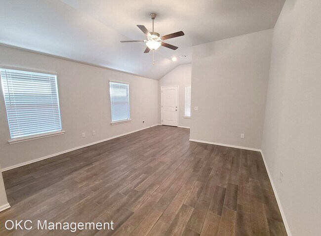 Building Photo - 3 br, 2 bath House - 9237 SW 45th Terr