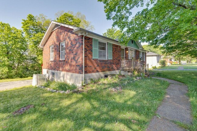 Building Photo - 328 Jacksonian Dr