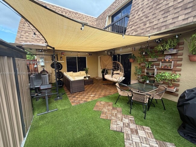 Building Photo - 6580 W 24th Ct