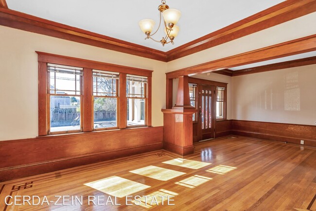 Building Photo - 3 br, 1.5 bath House - 1417 Lincoln Ave