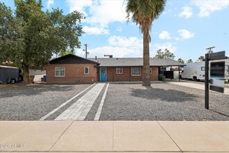 Building Photo - 1731 E Verde Ln