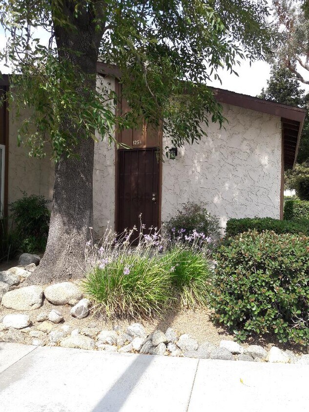 1254 Vista Serena Ave Unit 1254 VS, Banning, CA 92220 Condo for Rent