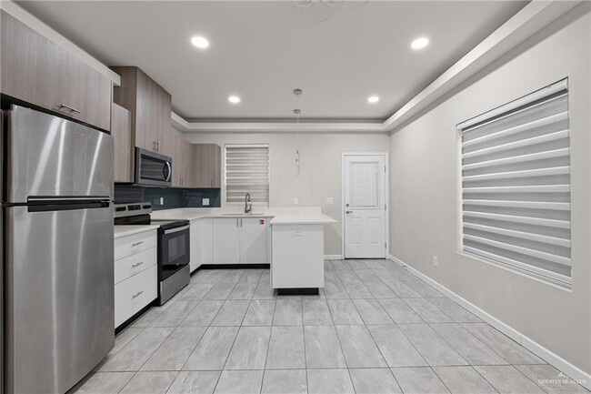 Foto del edificio - 3802 N Robin Ave