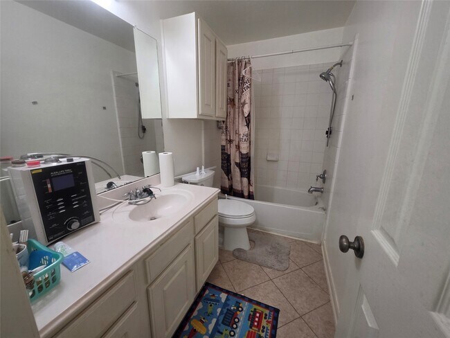 Foto del edificio - 13111 Heather Falls Dr