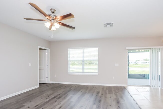 Building Photo - 913 Coastal Hammock Ave