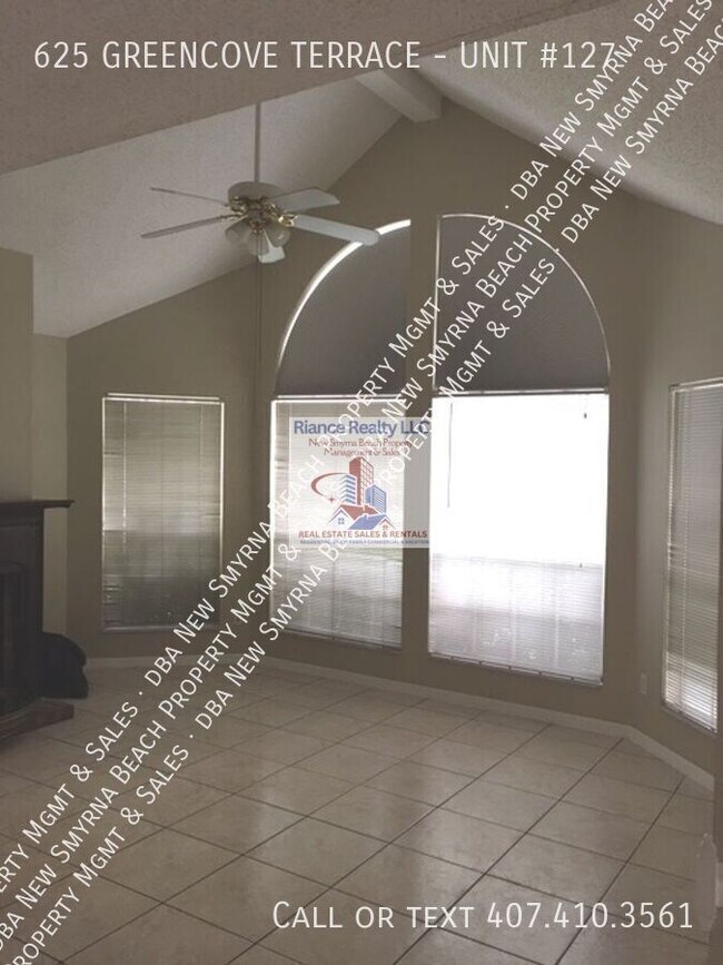 Foto del edificio - 625 Greencove Terrace