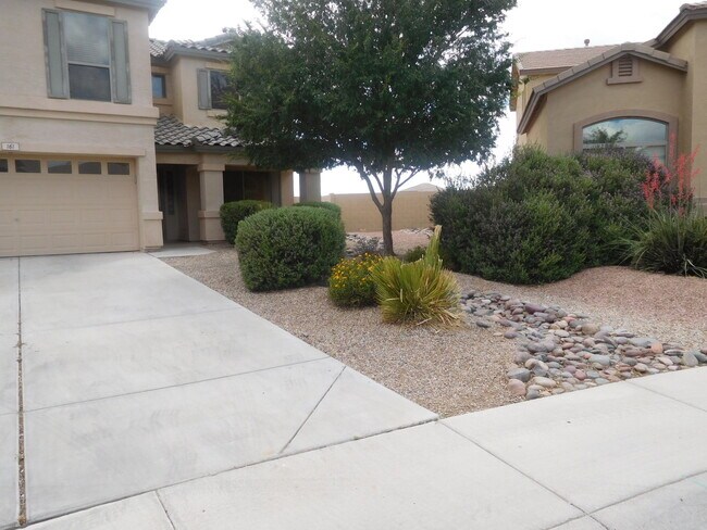 Building Photo - 4BR / 2.5BA Home with Expansive Lot – 2-Ca...
