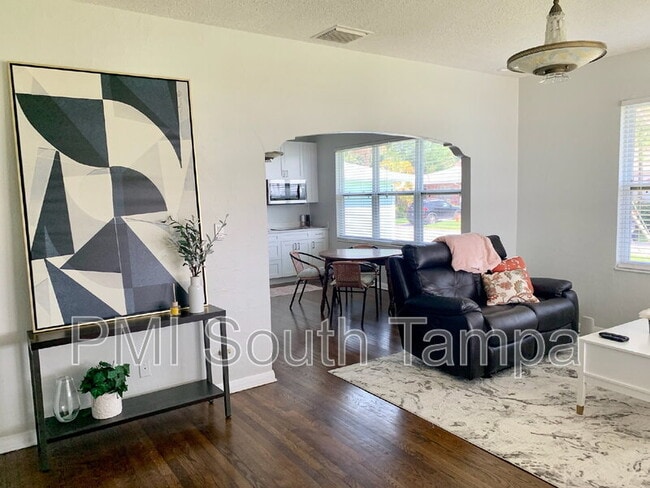 Foto del edificio - 701 S 26th St