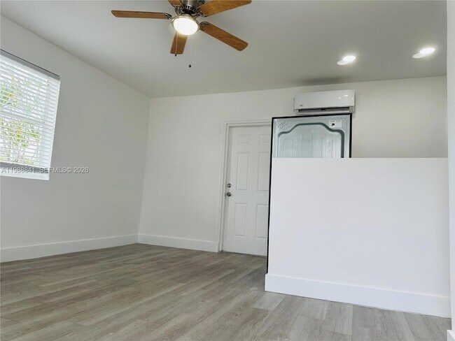 Building Photo - 2765 NW 55th St