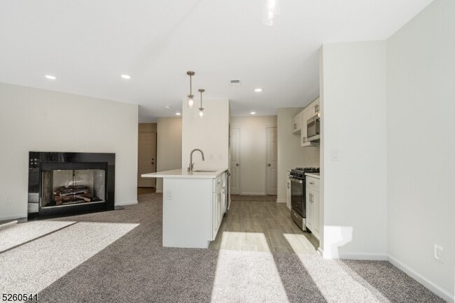 Building Photo - 50 Sam Bonnell Dr