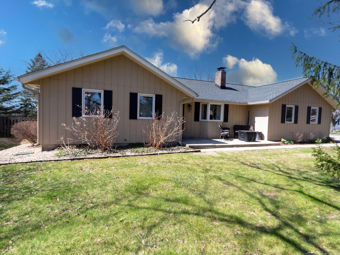 377 Carmel View Dr, Carmel, IN 46032 House Rental in Carmel, IN