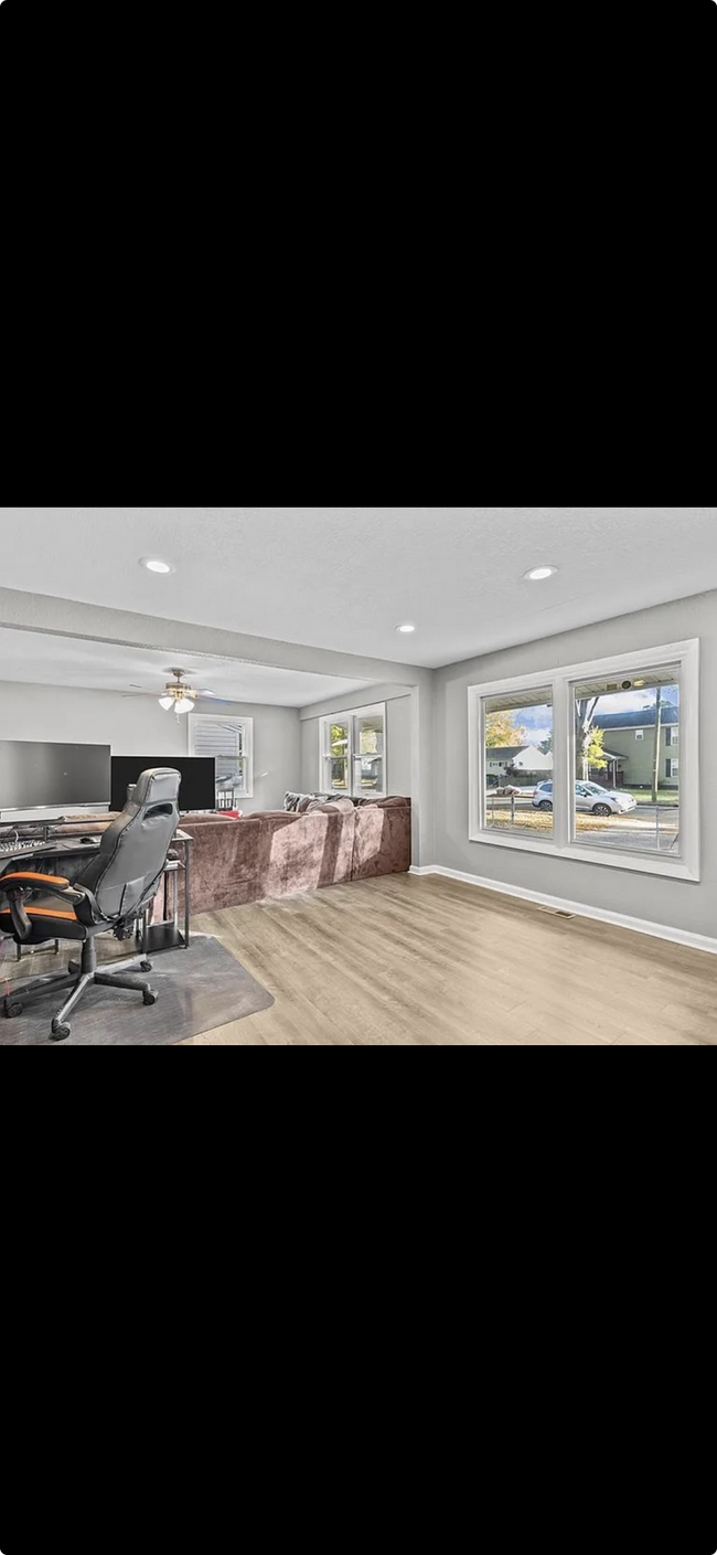 Building Photo - 314 Rogers Ave