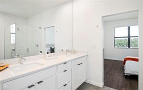 Building Photo - 10230 Soltura Dr