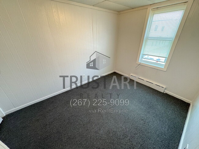 Building Photo - 3345 Frankford Ave