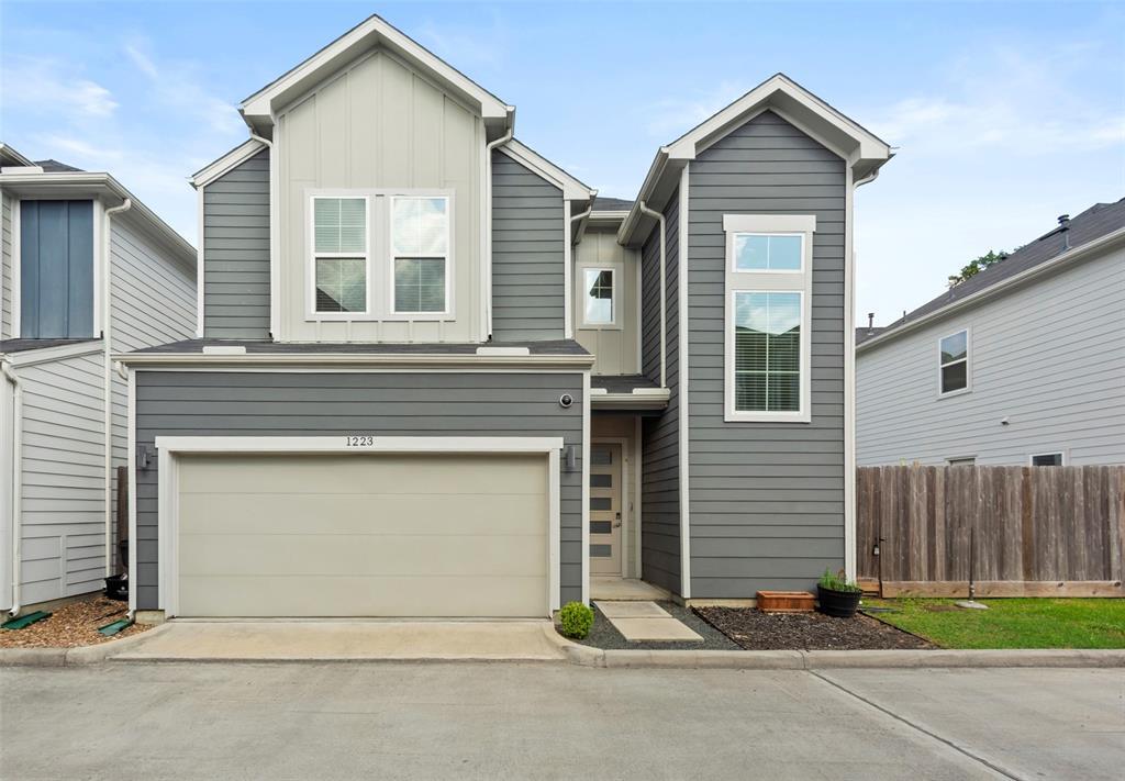Foto principal - 1223 W Tidwell Rd