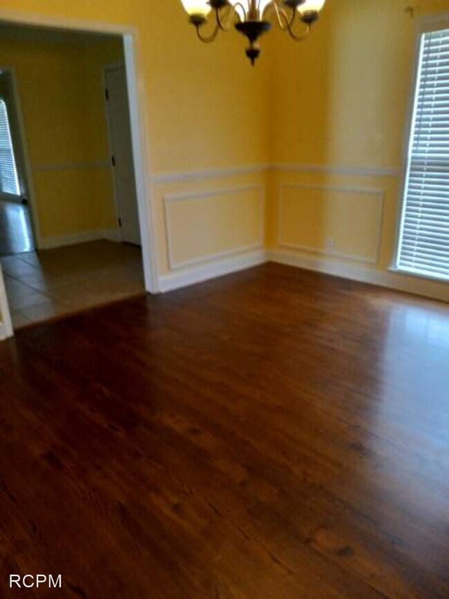 Building Photo - 3 br, 2 bath House - 16298 Oakdale Rd.