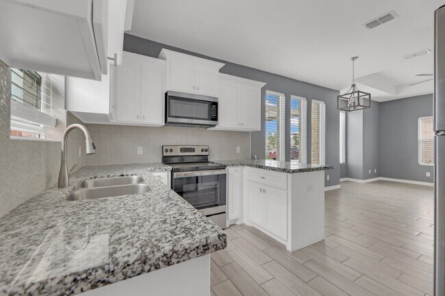 Foto del edificio - 5701 Nightingale Ave