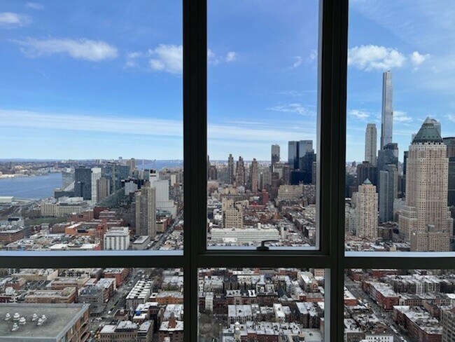 Foto del edificio - 460 W 42nd St