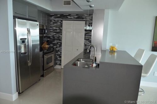 Foto del edificio - 2000 N Bayshore Dr