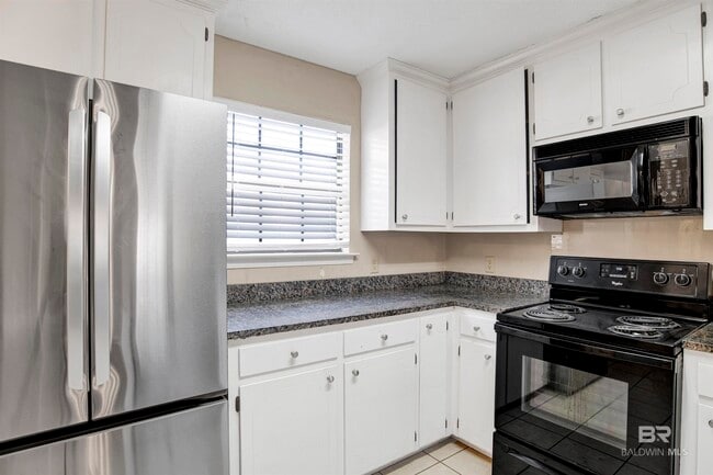 Foto del edificio - 200 Parma Dr