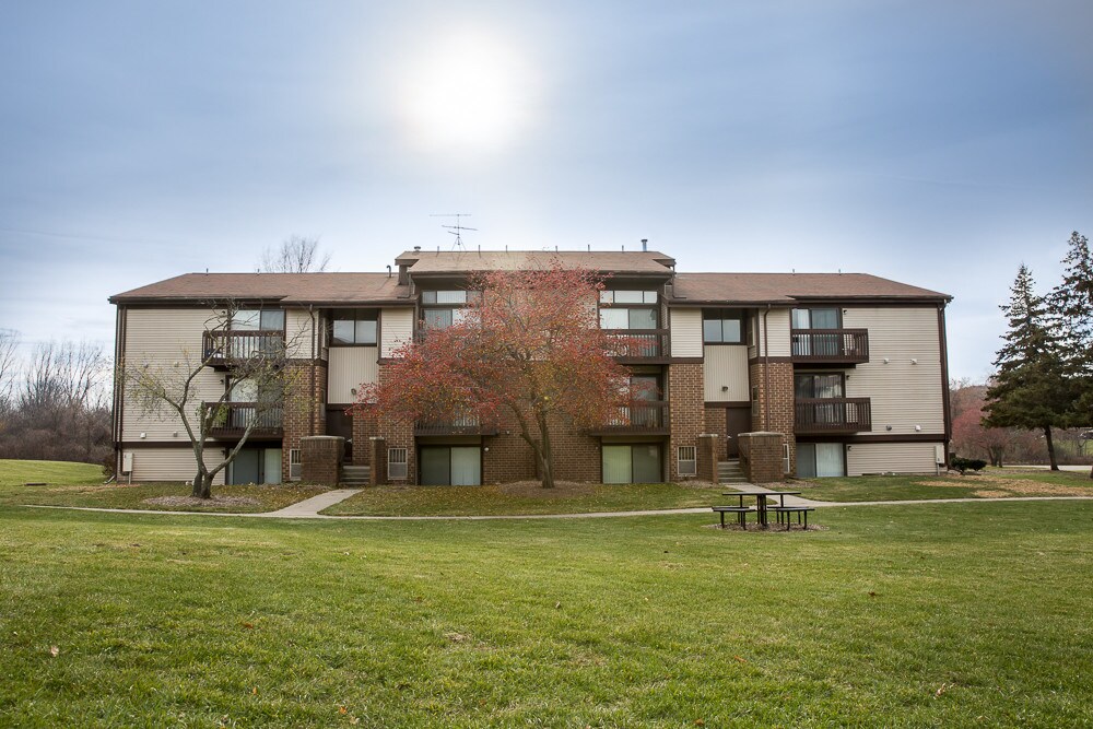 Burtons Landing Apartments Apartments 3790 Whispering Way Dr SE Grand