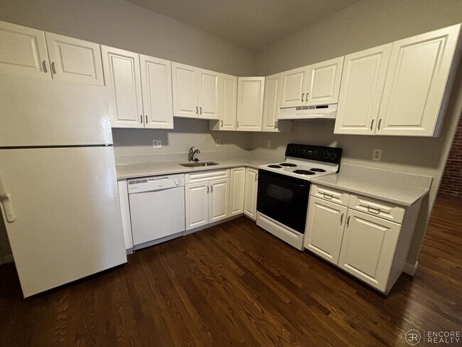 Foto del edificio - 15 Stearns Rd