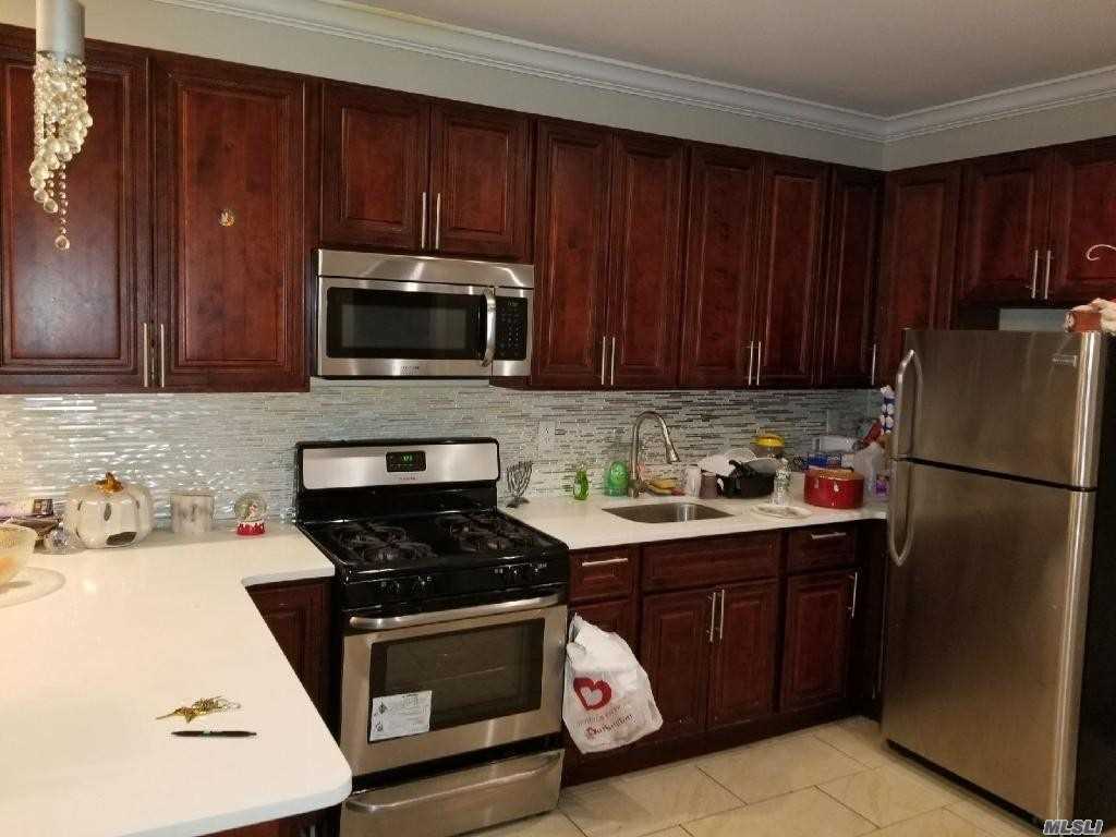 Foto principal - 111-23 Jamaica Ave