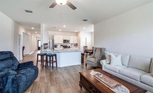 Foto del edificio - 8424 Gray Squirrel Ln.