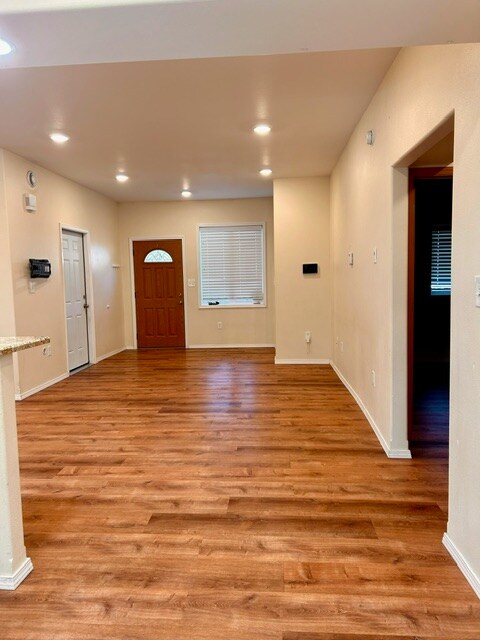 Building Photo - 4263 Birch Ln