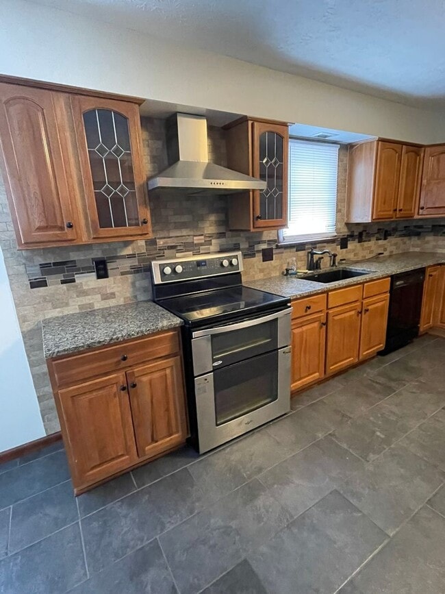 Building Photo - Remodeled Single Family Home For Rent - 3 ...