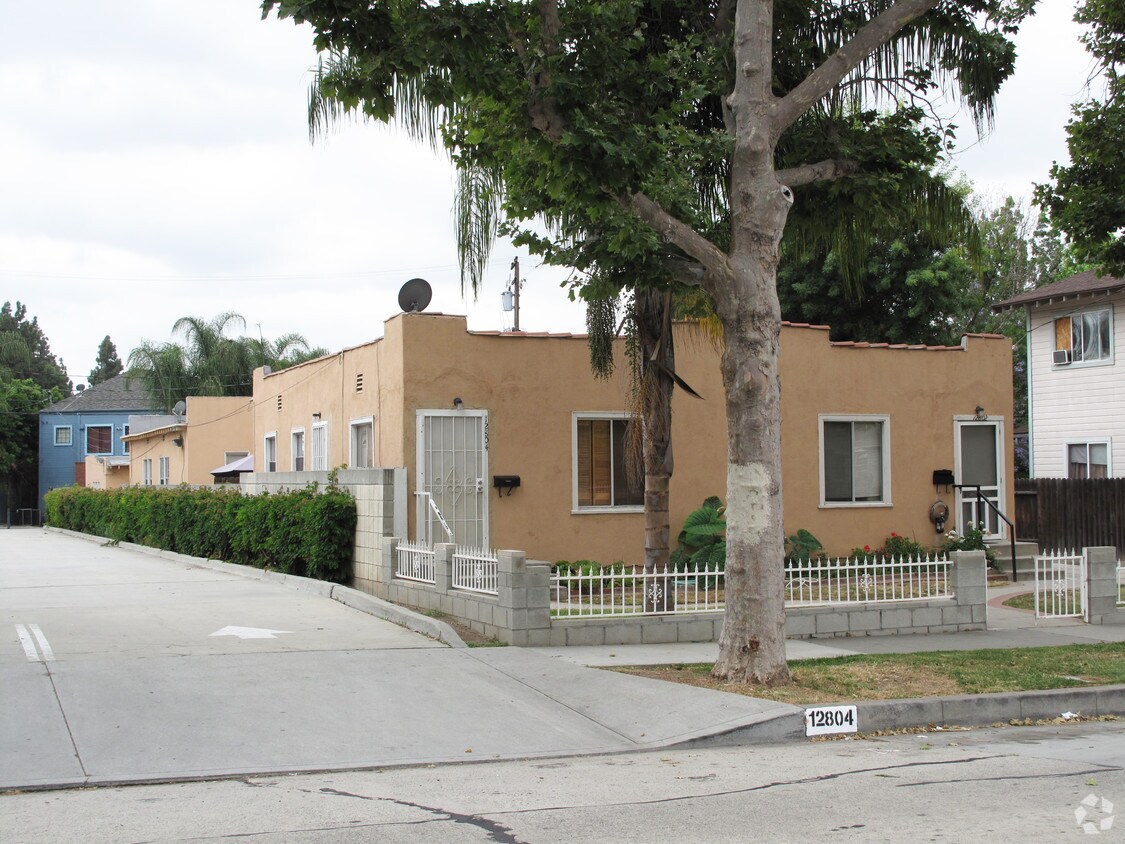 Building Photo - 12802-1280 La Cuarta St