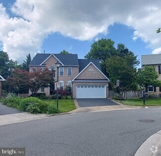 Building Photo - 121 Apple Blossom Way