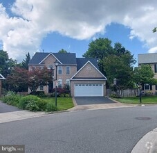 Building Photo - 121 Apple Blossom Way