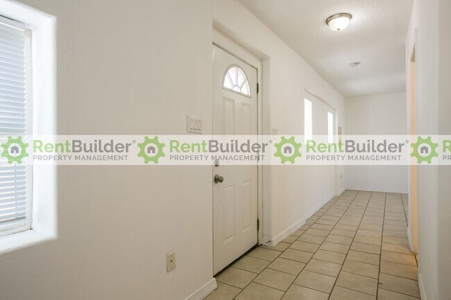 Building Photo - 211 Atlantic Ave SW