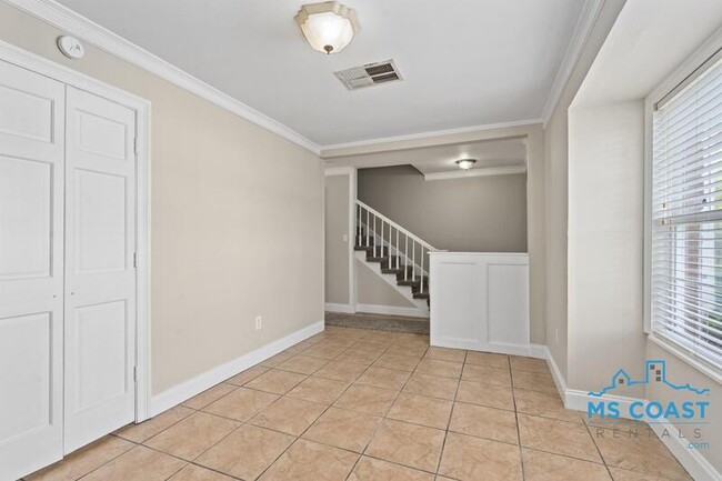 Building Photo - 387 Debuys Rd