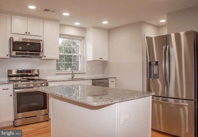 Photo - 2811 Mosby St Townhome